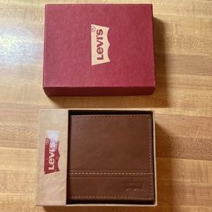 Levi’s tan leather wallet(brand new)